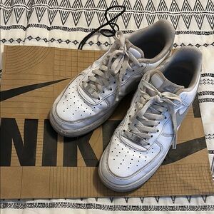 Nike Air Force 1 Men's White Sneakers sz 8.5